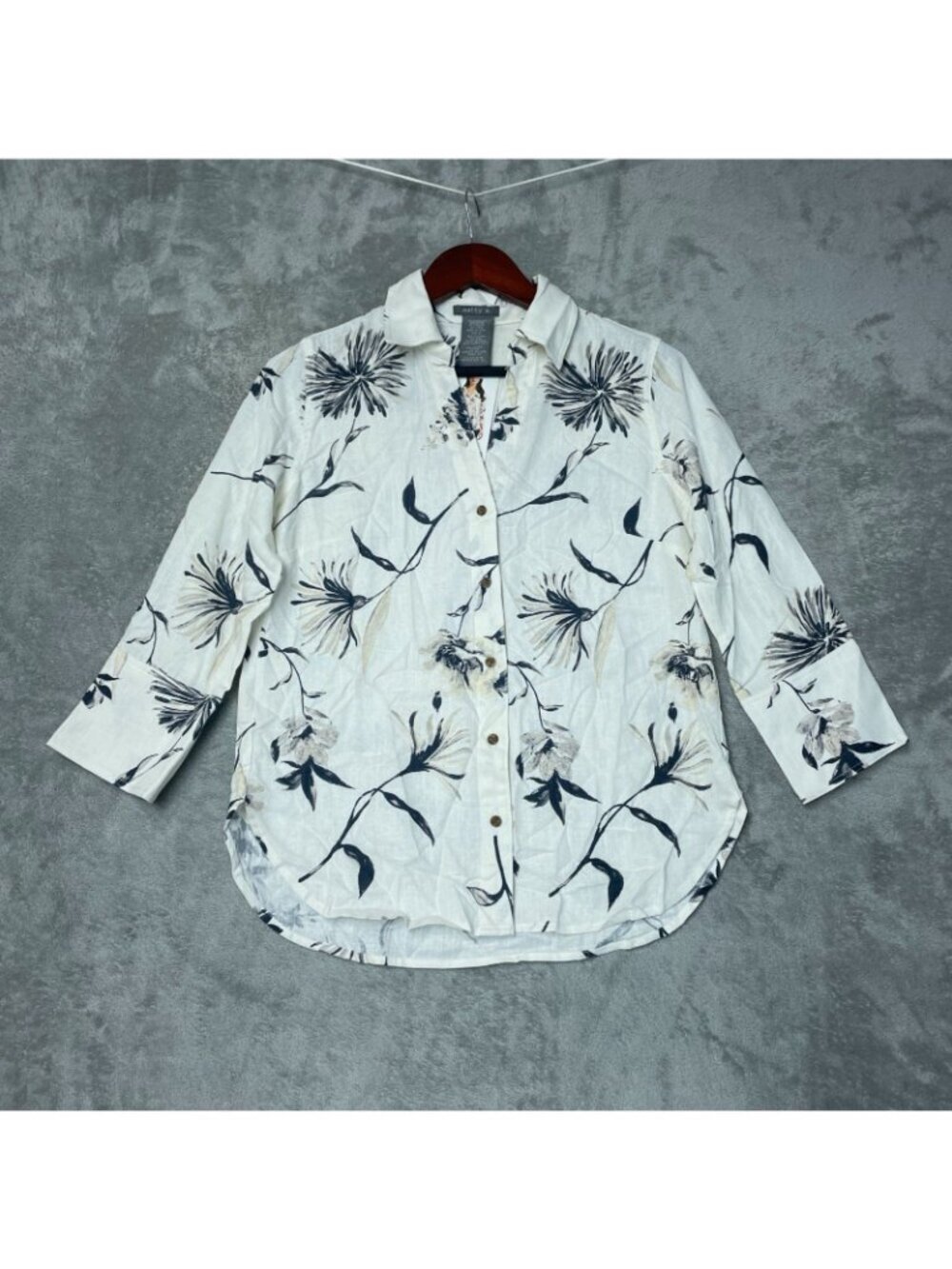 NWT Matty M Women's XS Linen Blend Floral Button-Down Shirt 3/4 Sleeve G2240 - Picture 3 of 11